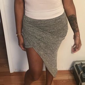 Grey skirt